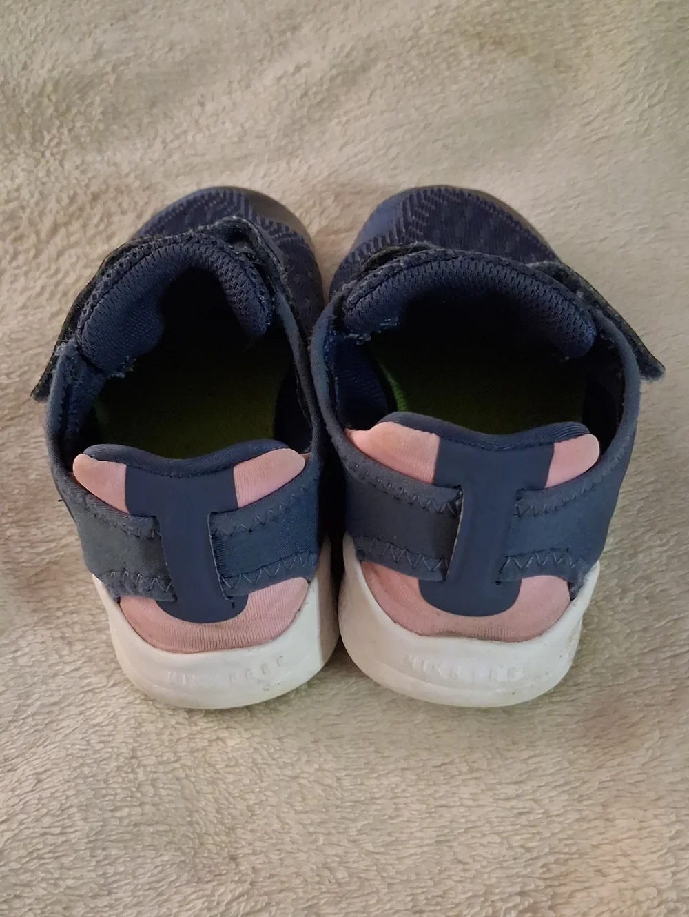 Nike Kids Navy and Pink Athletic Sneakers with White Swoosh Size 10.5